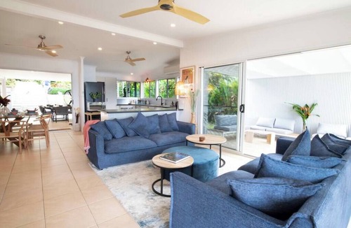 South Mission House | Tide Pool Ocean Front