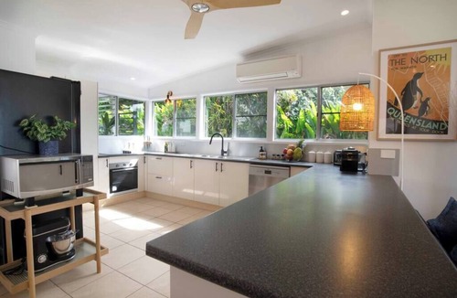 South Mission House | Tide Pool Ocean Front