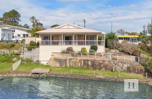 Toukley House | Tide view