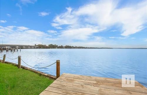 Toukley House | Tide view