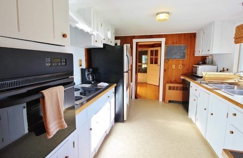 Tenants Harbor Cottage | Tideriver, Water Front Vacation Rental