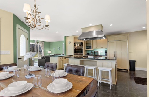 Orland House | Tides' Reach - Private Waterfront King Beds