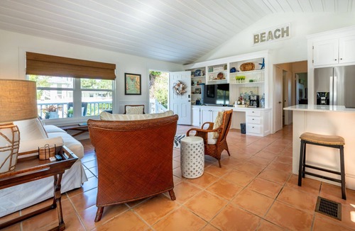 Pine Island House | Tidewater Pearl