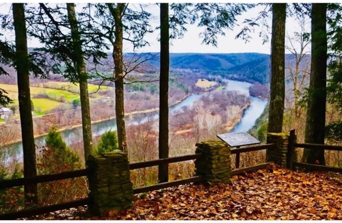 Tidioute House | Tidioute BEARS DEN- River Access Allegheny River