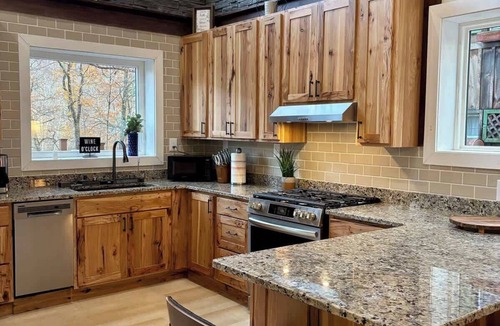 Tidioute Cabin | Tidioute Riverfront Chalet - Pet Friendly