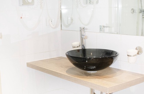 Cros-de-Cagnes Hotel | Tiercé Hotel