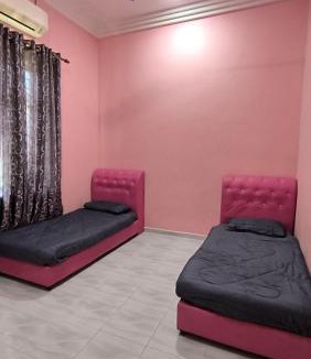 Kampong Raja House | Tiffana Homestay