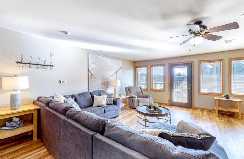 Dellwood Apartment | Tigers Den - Lower