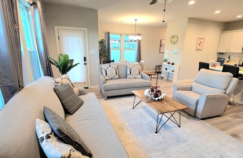 Highlands - Perkins Villa | Tigers Stripe Stay Luxury Retreat by LSU - CL5602