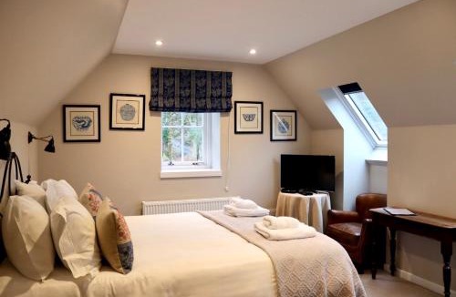 Isle of Seil Hotel | Tigh an Truish Inn