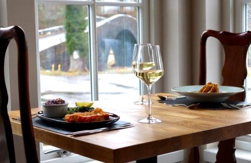 Isle of Seil Hotel | Tigh an Truish Inn