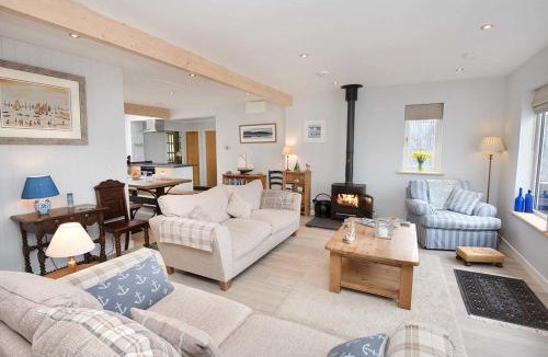 Strathcarron House | Tigh en Leigh