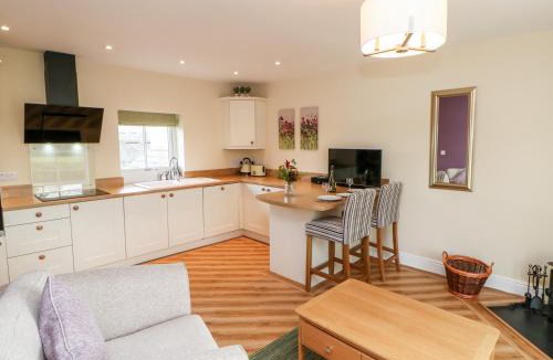 Carlisle House | Tight Lyne Cottage