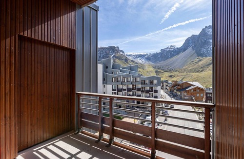 Val Claret Apartment | Tignes Val Claret: Elegant Duplex for 8 with wifi