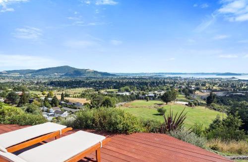 Rotorua Villa | Tihi Retreat