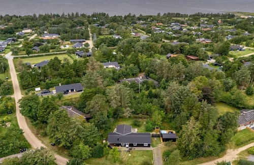 Skaven Strand House | "Tiina" - 500m to the fjord by Interhome