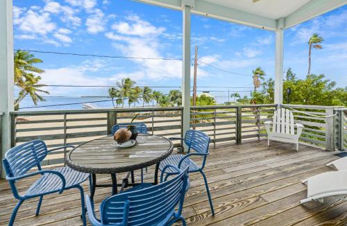 Coupon Bight Aquatic Preserve House | Tiki Beach - Big Pine Key