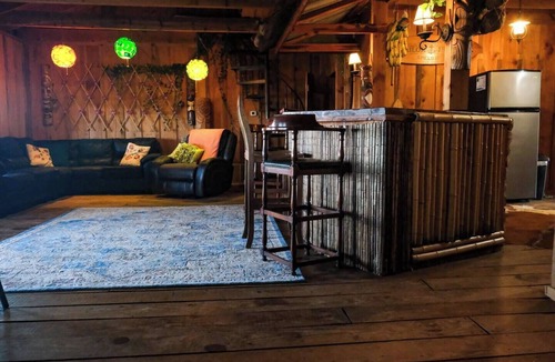 Minden House | Tiki Cabin @ Yellow Rose Canyon