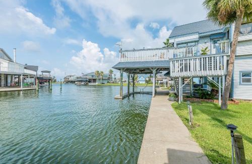 Galveston House | Tiki Hideaway