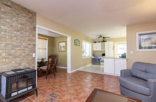 St. Augustine Beach House | Tiki Hut ~ Excellent Location ~ 1 House Off Beach!