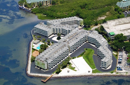 Rocky Point Condo | Tiki Themed Condo on Tampa Bay