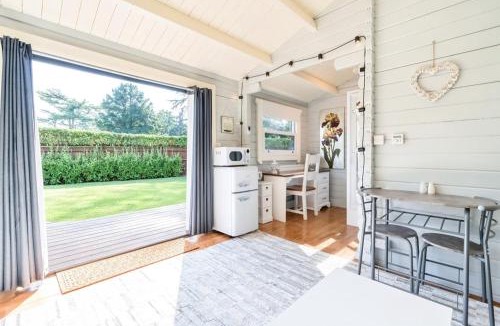 Uxbridge House | Tilehouse lodge