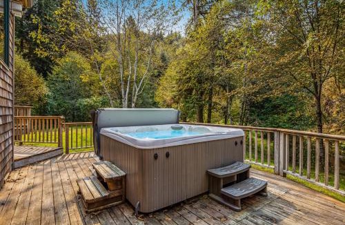 Cloverdale House | Tilikum House