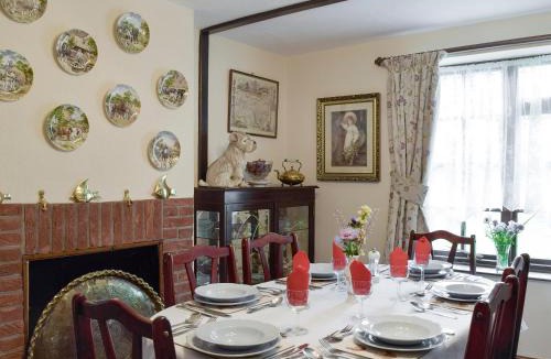 Lowestoft House | Tillet Cottage