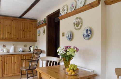 Lowestoft House | Tillet Cottage