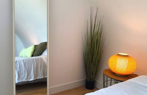 Fitou Bed & Breakfast | Tilley Lounge Zen CoCoon