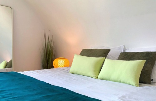 Fitou Bed & Breakfast | Tilley Lounge Zen CoCoon