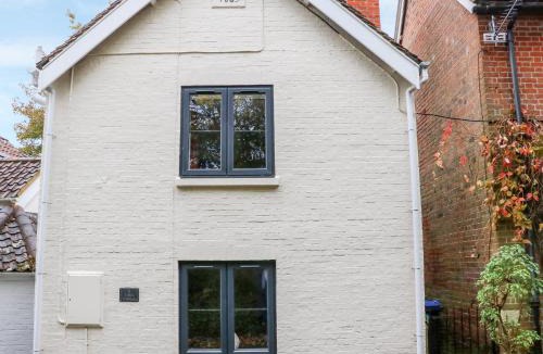 Edington House | Tilly's Cottage