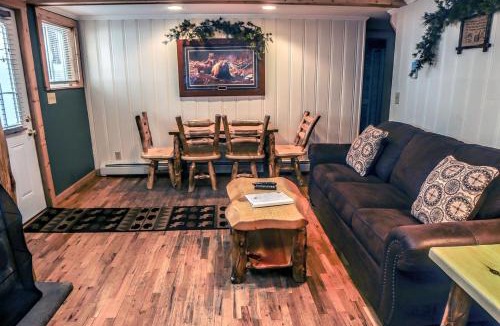 Estes Park Ski Chalet | Timber Creek Chalets- 3 chalet