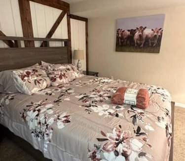 Union Ski Chalet | Timber Frame Country Retreat.