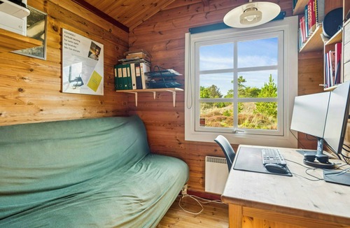 Hulsig House | Timber house on dune plot near Hulsig