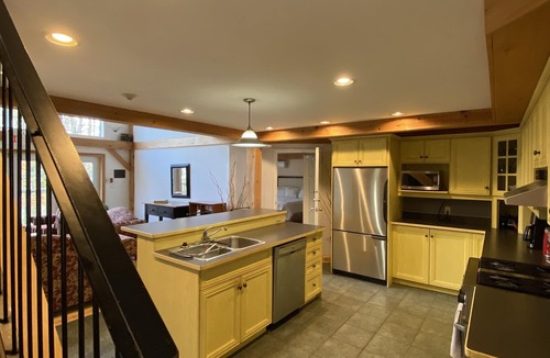 Brighton Bed & Breakfast | Timber House Resort