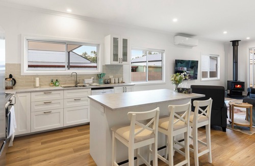 Mansfield Cottage | Timber Mill Cottage - Mansfield Township