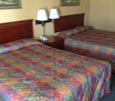 Clinton Hotel | Timber Motel