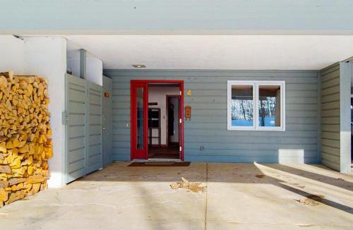 Teton Village Apartment | Timber Ridge 4