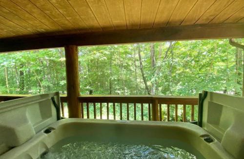 South Bloomingville House | Timber Ridge - by The Chalets