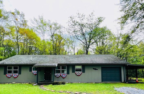 Hyner Cabin | Timber Top Cabin: Fire Pit + WiFi + State Forest-Parks/Hiking