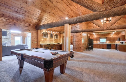 Rockbridge Cabin | Timber View | Hocking Hills, Pool, Lodge, Pets