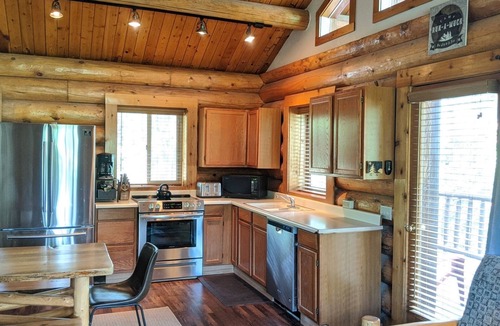 Winthrop Cabin | Timber Wolf Cabin: Two Bedroom