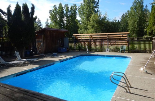 Winthrop Apartment | Timber Wolf Studio: Small Studio at Wolfridge Resort