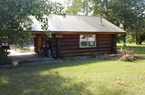 Winthrop Apartment | Timber Wolf Studio: Small Studio at Wolfridge Resort