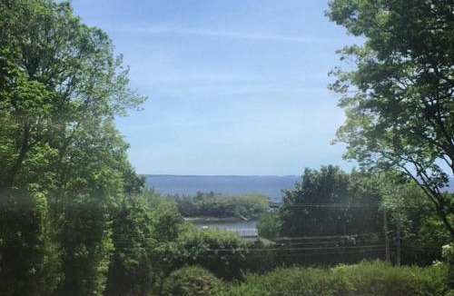 Camden Hotel | Timbercliffe Cottage Inn