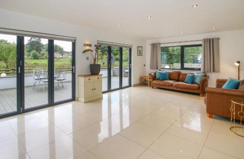 Brimfield House | Timberdyne