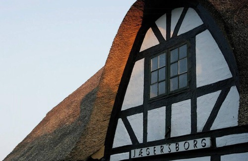 Faaborg House | Timbered house in the woods near Holstenshuus