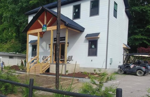 Greeneville Cabin | Timberfell Resort
