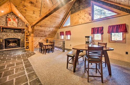 Reedsville House | Timberland Estates Cabin Close to Trails!